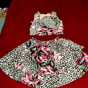 Beautiful 2 piece girls outfit